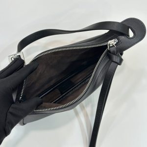 Replica Fendi Simply Black - realistic designer-inspired fake bag