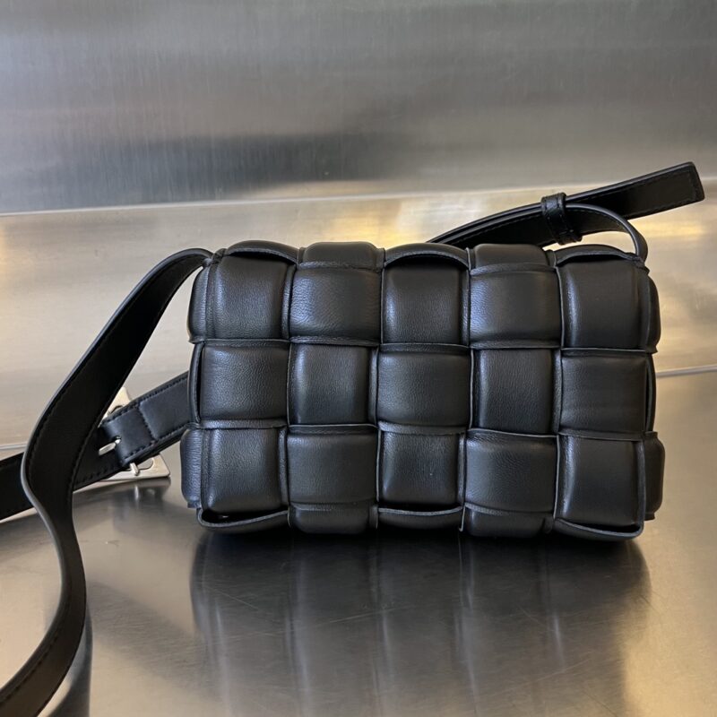 Replica Bottega Veneta Cassette 2022 - realistic designer-inspired fake bag