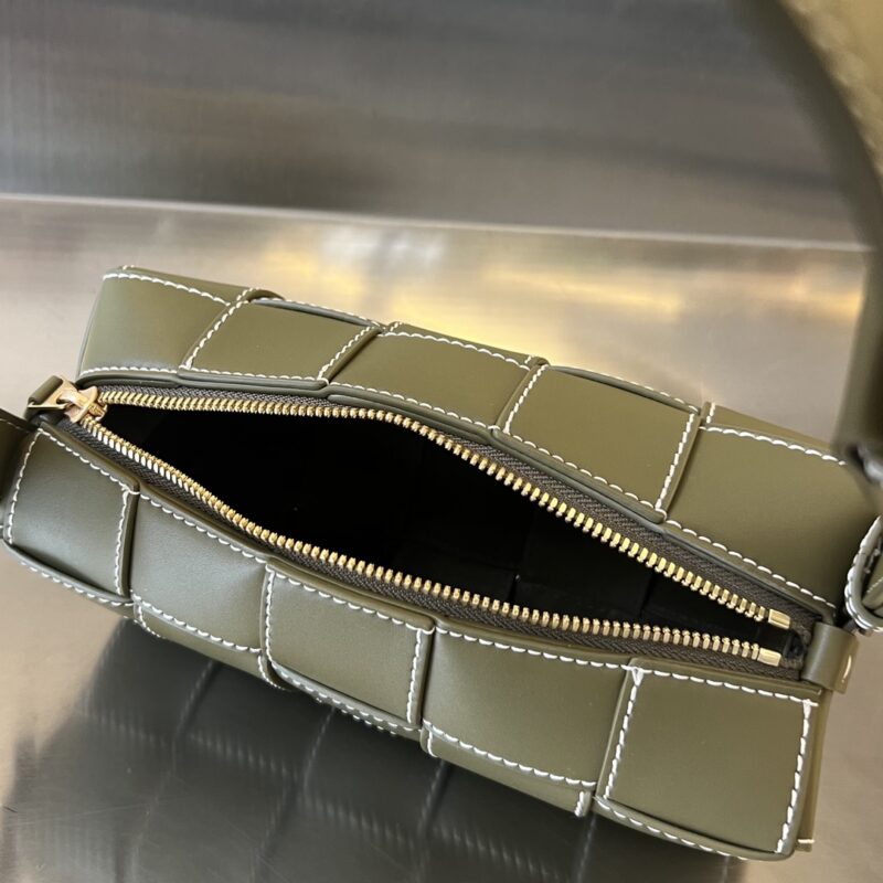 Replica Bottega Veneta Cassette Brick Small - high-accuracy replica luxury purse