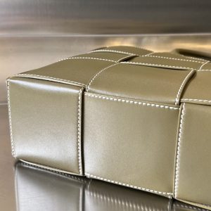 Replica Bottega Veneta Arco Tote - premium-grade designer purse dupe