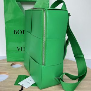 Replica Bottega Veneta Arco Backpack - ultra-realistic fake designer tote
