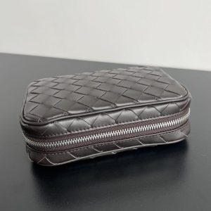Replica Bottega Veneta Small Clutch - authentic-look luxury purse replica