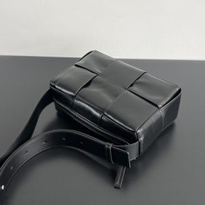 Replica Bottega Veneta Arco Camera Bag - premium 1:1 fake handbag model