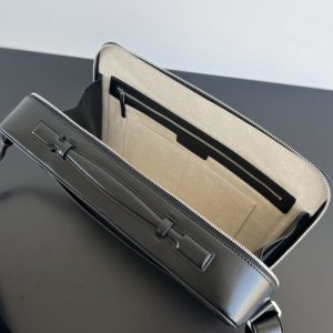 Replica Bottega Veneta Briefcase Black - realistic designer-inspired fake bag