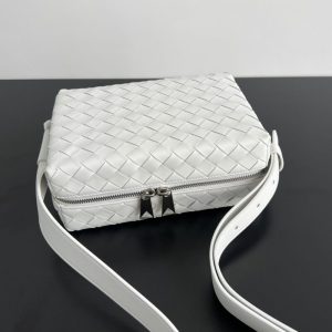 Replica Bottega Veneta Loop Camera Bag - best quality luxury bag dupe
