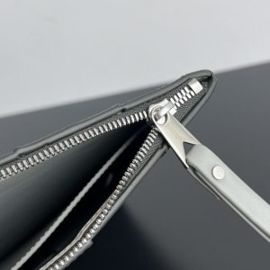 Replica Bottega Veneta Clutch 2.0 - high-accuracy replica luxury purse