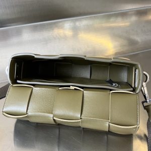 Replica Bottega Veneta Cassette With Versatile Strap - realistic designer-inspired fake bag