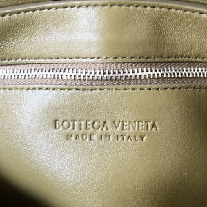 Replica Bottega Veneta Cassette With Versatile Strap - high-end fake designer purse
