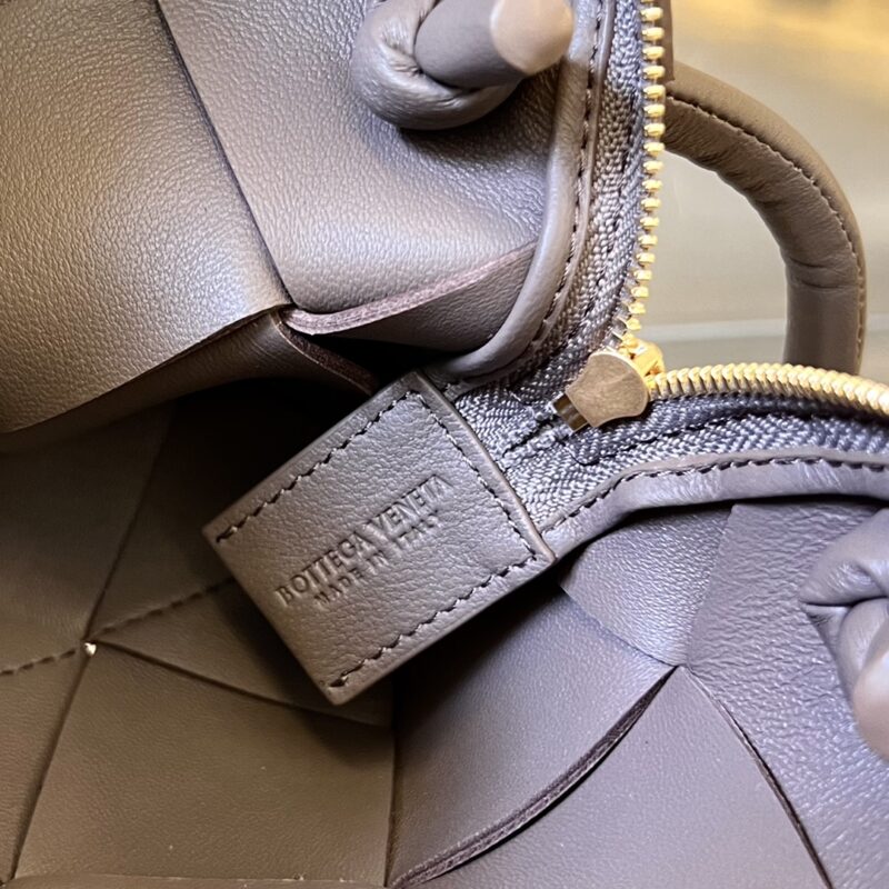 Replica Bottega Veneta Cassette Camera Bag - best quality luxury bag dupe