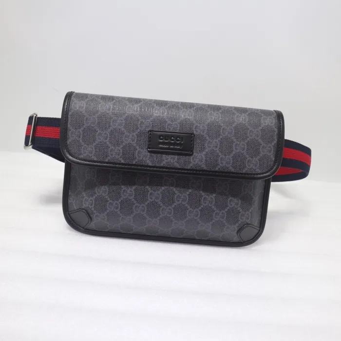 Replica GUCCI NEO VINTAGE GG SUPREME BELT BAG - realistic designer-inspired fake bag