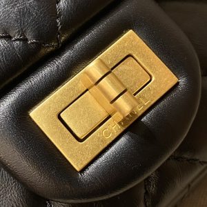 Replica CHANEL 2.55 Bag Black - top-tier luxury replica shoulder bag