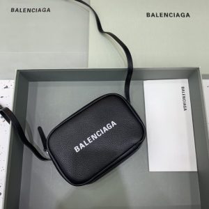 Replica Balenciaga Camera Bag - high-end fake designer purse