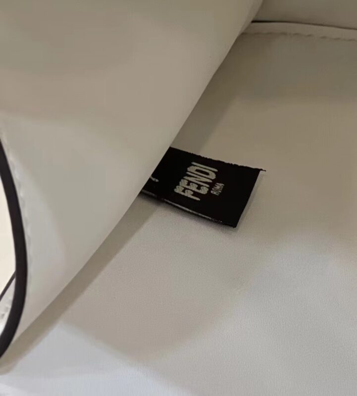 Replica Fendi Peekaboo With Patch Pocket White - high-accuracy replica luxury purse