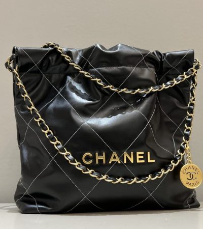 Replica CHANEL 22 Medium Handbag Black - realistic designer-inspired fake bag