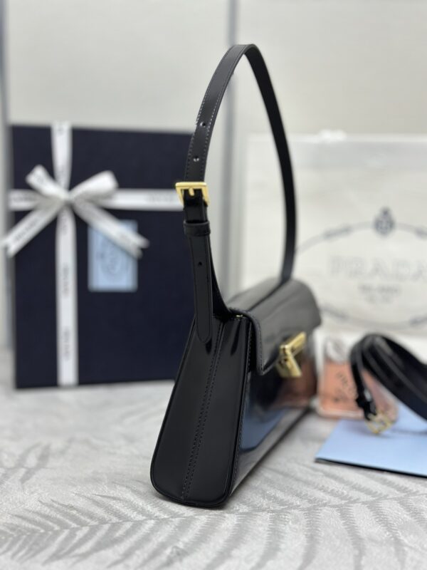 Replica Prada Triangle Leather Handbag Black - best-selling designer handbag dupe