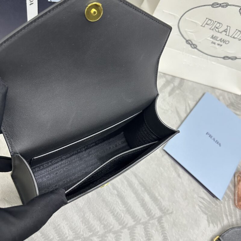 Replica Prada Saffiano Black Envelope - realistic designer-inspired fake bag