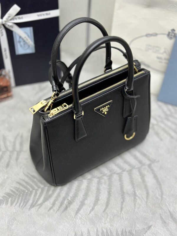 Replica Prada Galleria Black - top-tier luxury replica shoulder bag