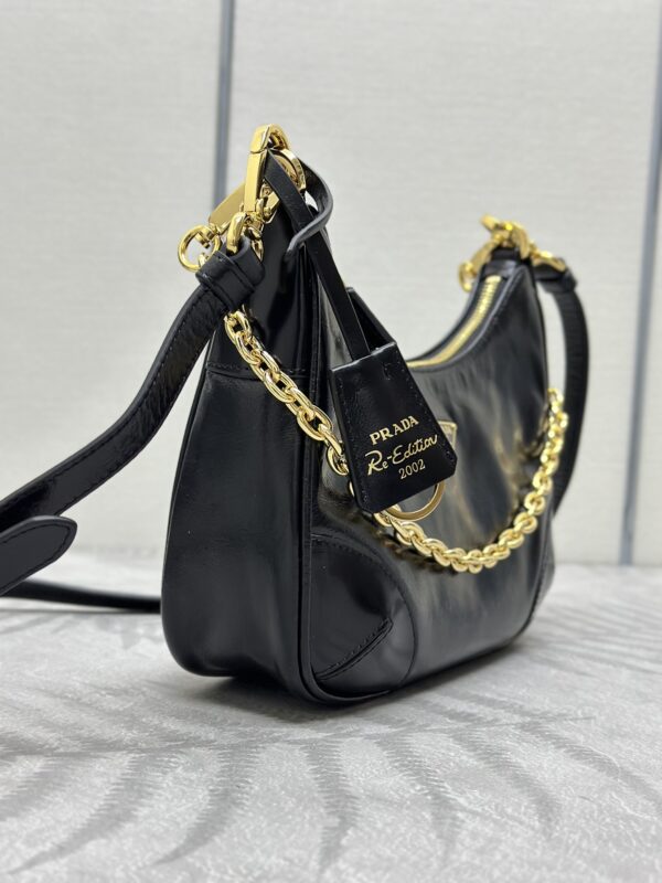 Replica Prada Re-Edition 2002 - top-rated replica designer bag