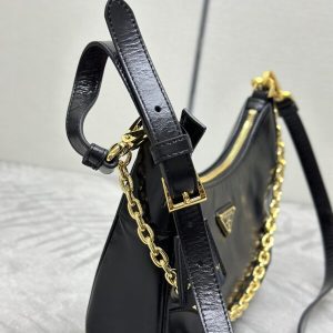Replica Prada Re-Edition 2002 - elite superclone designer purse