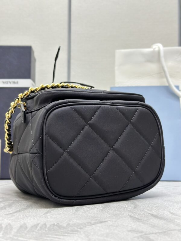 Replica Prada Black Re-Nylon Bucket Bag - high-accuracy replica luxury purse