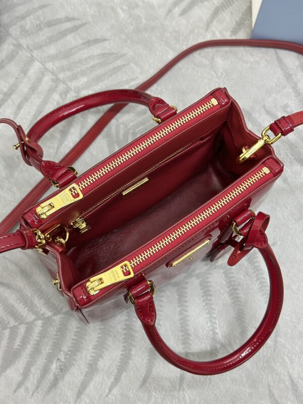 Replica Prada Galleria Red Patent - realistic designer-inspired fake bag