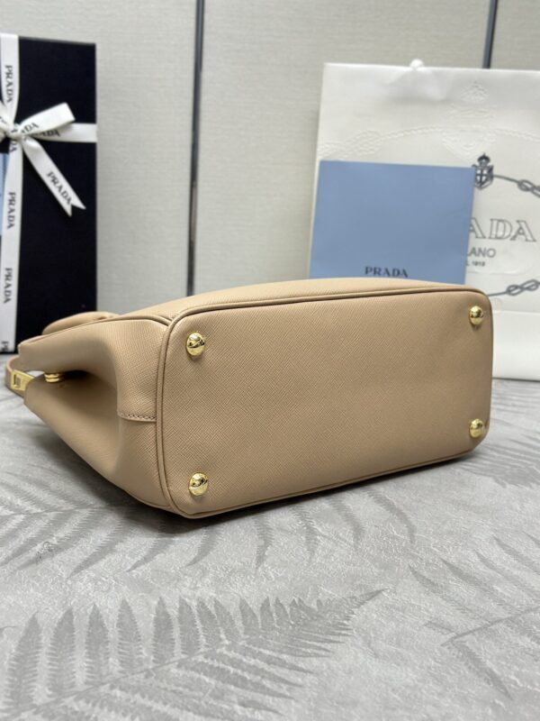 Replica Prada Galleria Beige - authentic-look luxury purse replica