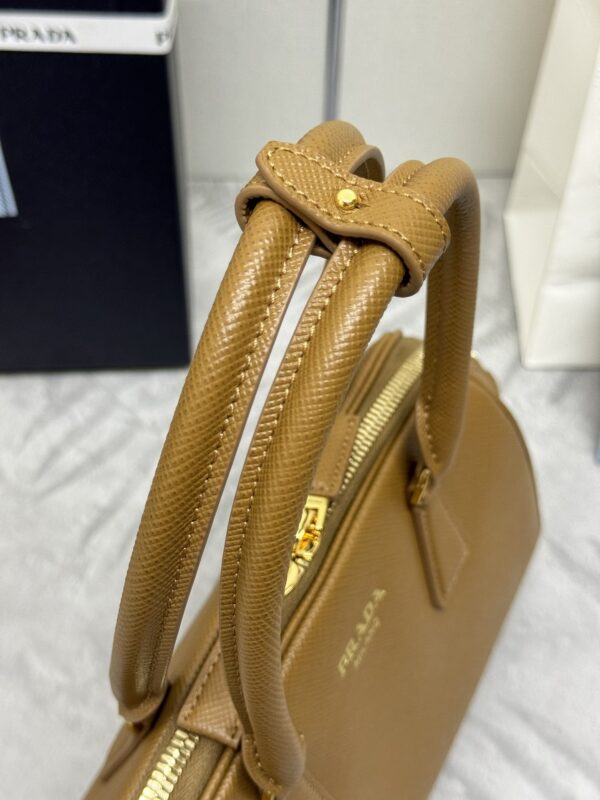 Replica Prada Large Saffiano Caramel - top-tier luxury replica shoulder bag