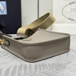 Replica Prada Saffiano Small Tote Beige - realistic designer-inspired fake bag