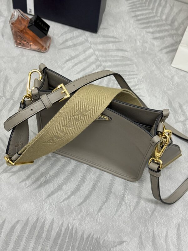 Replica Prada Saffiano Small Tote Beige - top-tier luxury replica shoulder bag