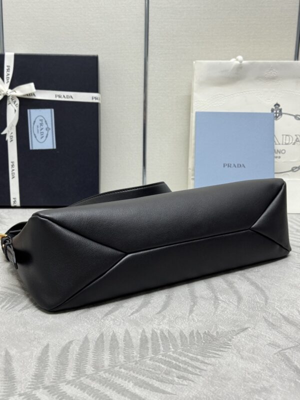 Replica Prada Prada Aimée Large Black - premium 1:1 fake handbag model