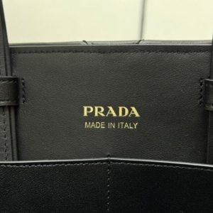 Replica Prada Tote Bag Black - realistic designer-inspired fake bag