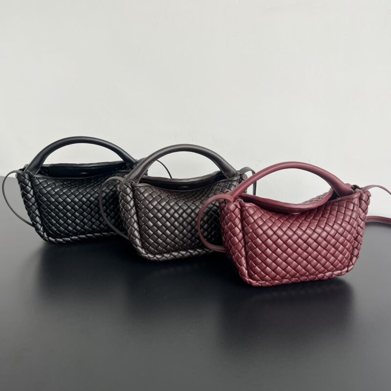 Replica Bottega Veneta Mini Cobble - ultra-realistic fake designer tote