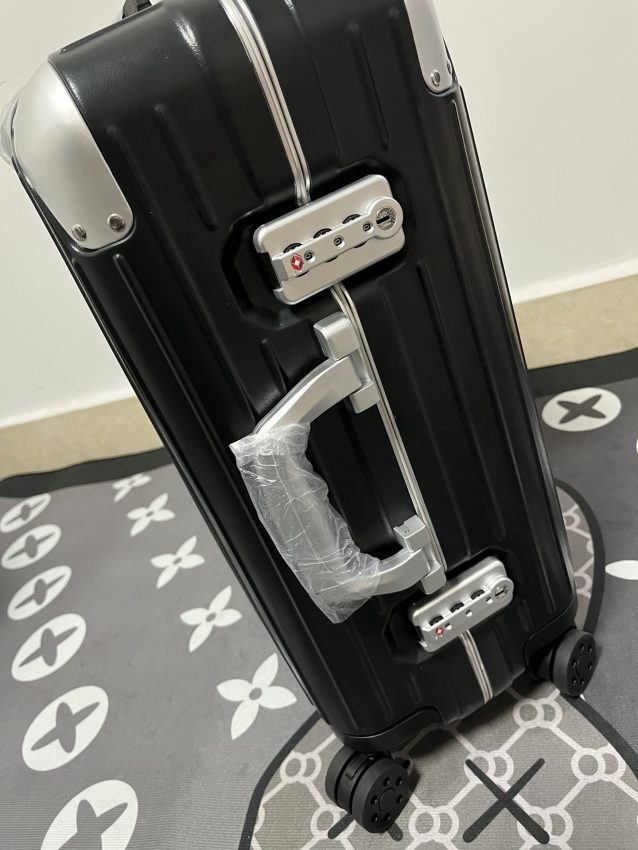 Replica Rimowa Hybrid Suitcase - premium 1:1 fake handbag model