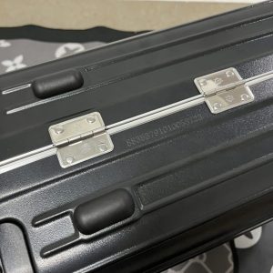 Replica Rimowa Hybrid Suitcase - high-end fake designer purse