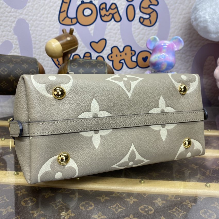 Replica Louis Vuitton Carry All Beige - realistic designer-inspired fake bag