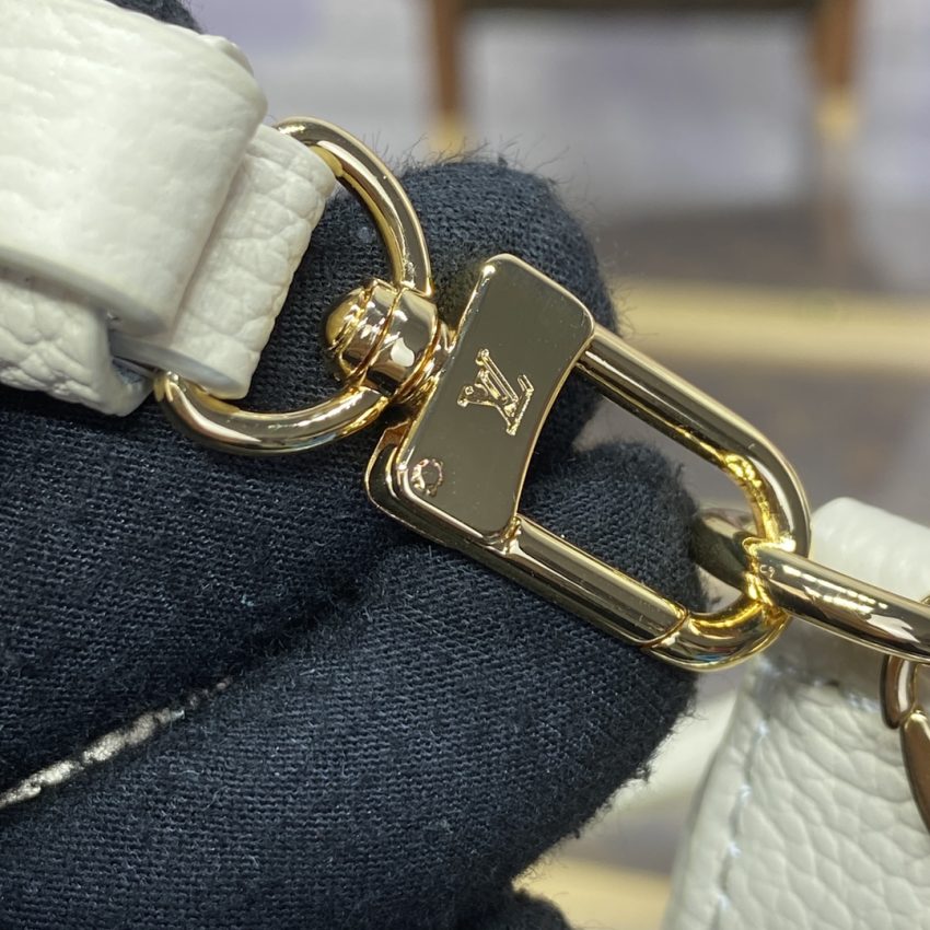 Replica Louis Vuitton Easy Pouch Orange - realistic designer-inspired fake bag