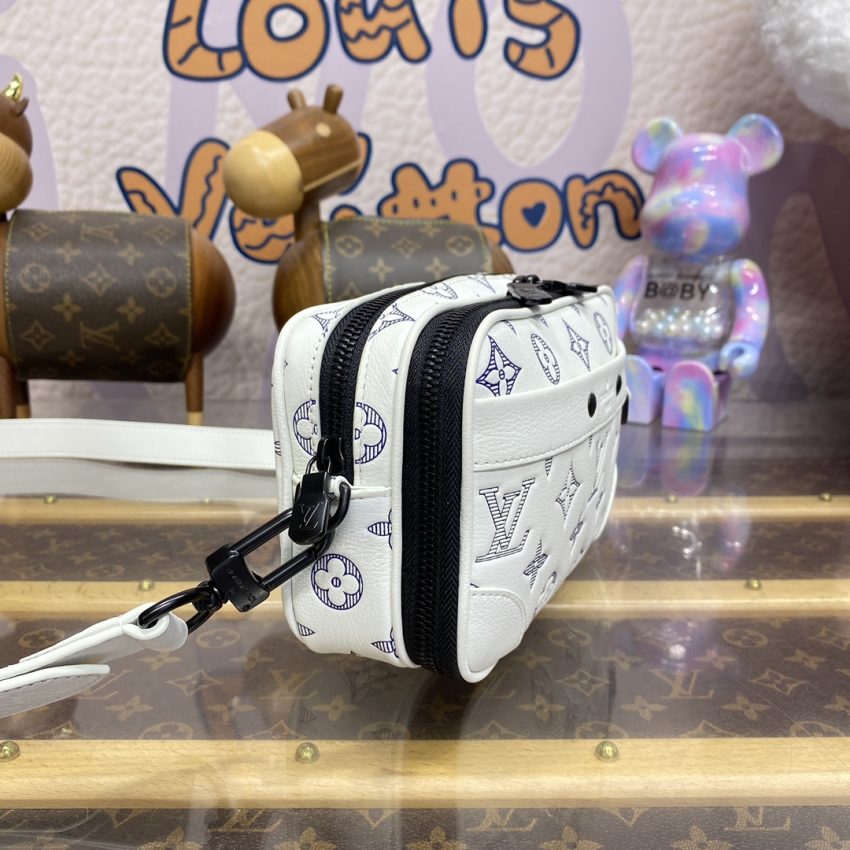 Replica Louis Vuitton Alpha Messenger White Canvas - realistic designer-inspired fake bag