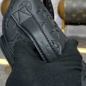 Replica Louis Vuitton Rush Bumbag Black - high-accuracy replica luxury purse