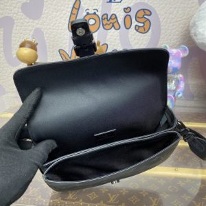 Replica Louis Vuitton Wearable Wallet Black - top-rated replica designer bag
