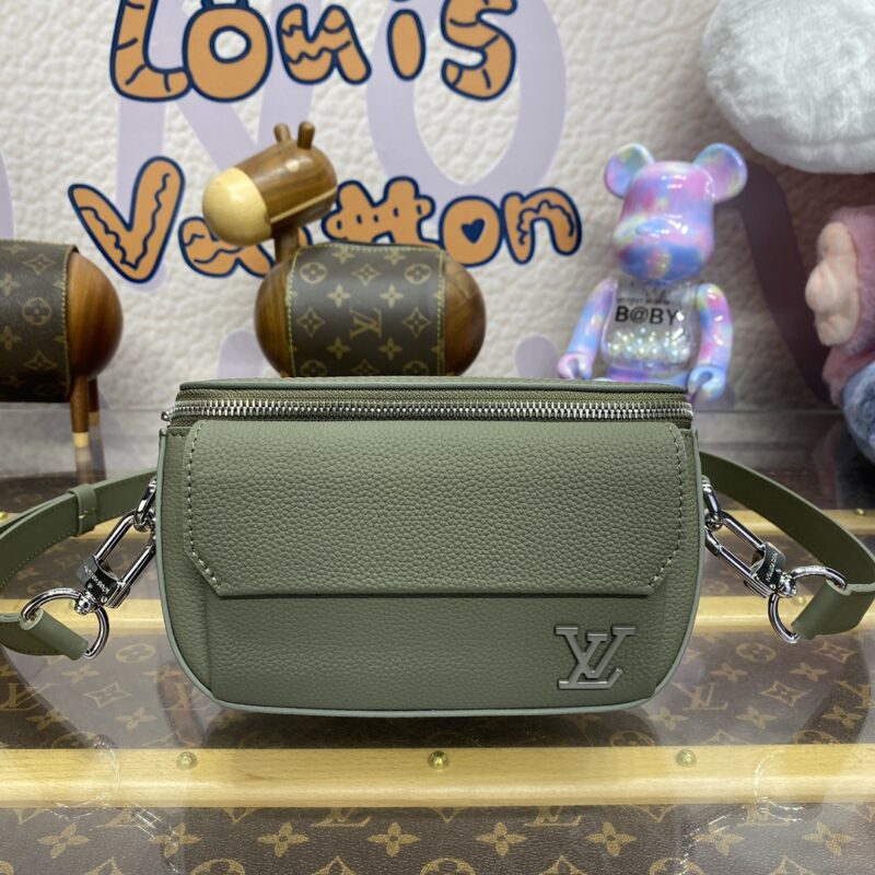 Replica Louis Vuitton Pilot Wearable Wallet Green - 1:1 designer replica handbag