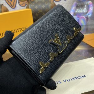 Replica Loius Vuitton Capucines Compact Wallet - top-rated replica designer bag
