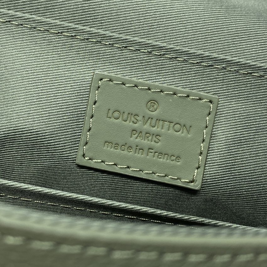 Replica Louis Vuitton Takeoff Messenger - top-rated replica designer bag