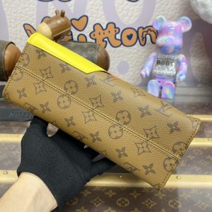 Replica LV OnTheGo PM Duck - high-accuracy replica luxury purse