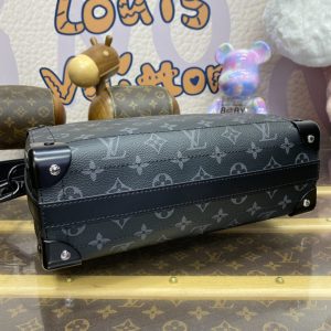 Replica Louis Vuitton Soul Trunk East West Black - realistic designer-inspired fake bag