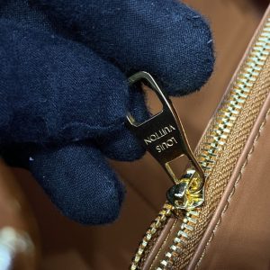 Replica Loius Vuitton Capucines Brown Large - high-accuracy replica luxury purse