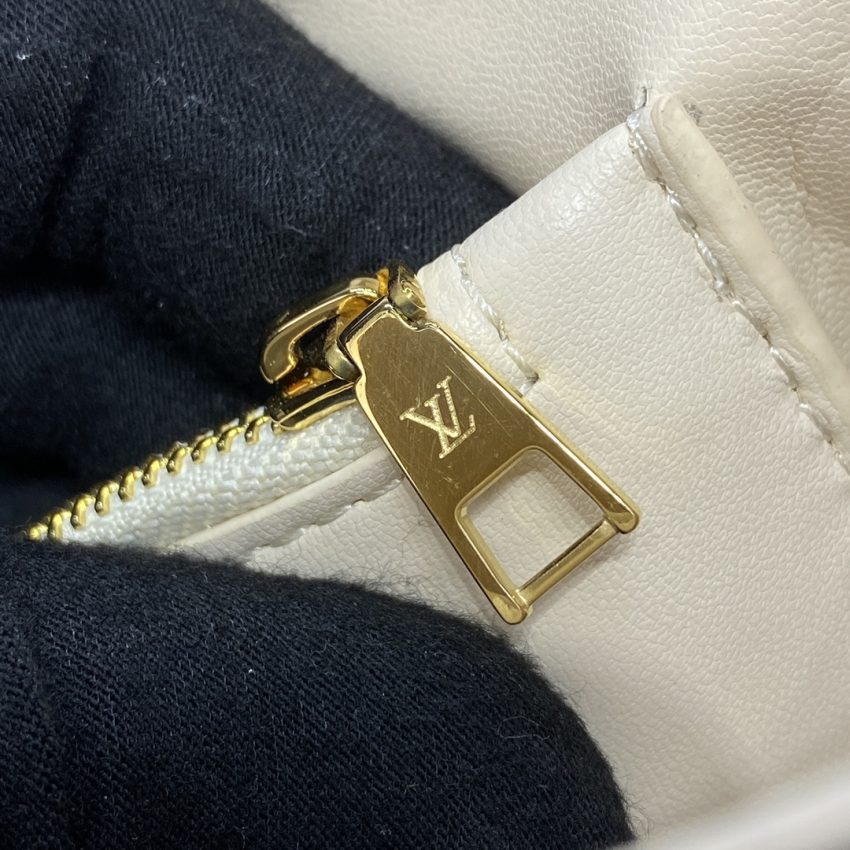 Replica Louis Vuitton Twist Black With Strap - best quality luxury bag dupe