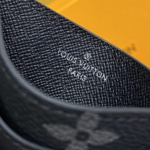 Replica Louis Vuitton Card Holder Black - top-tier luxury replica shoulder bag