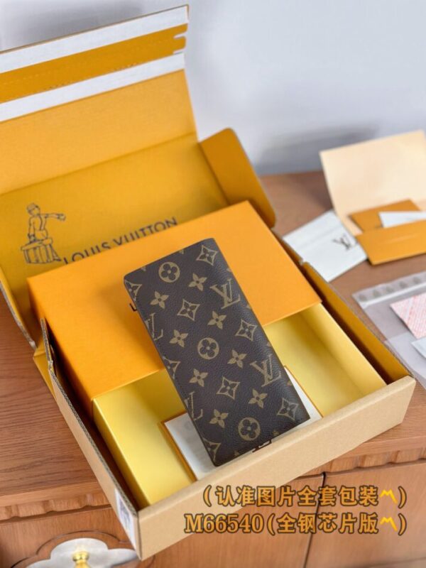 Replica Louis Vuitton Brazza Wallet Brown - authentic-look luxury purse replica