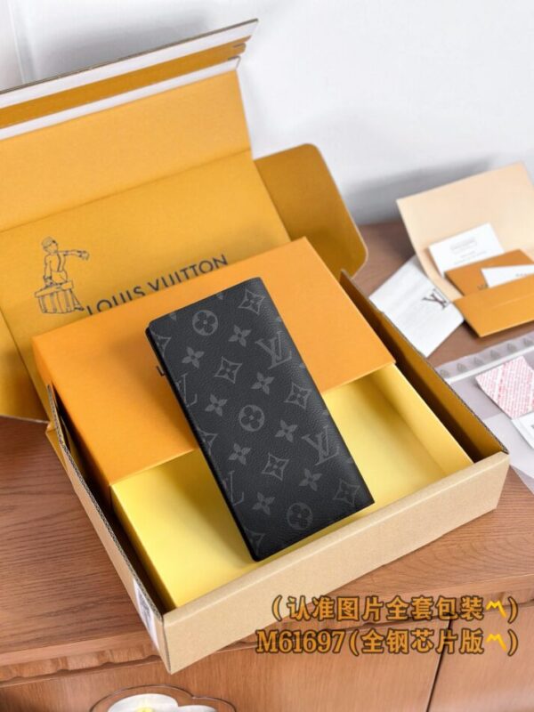 Replica Louis Vuitton Brazza Wallet Black - authentic-look luxury purse replica