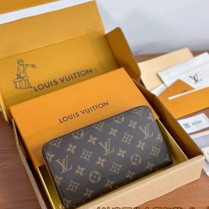 Replica Louis Vuitton Zippy Wallet Brown - realistic designer-inspired fake bag